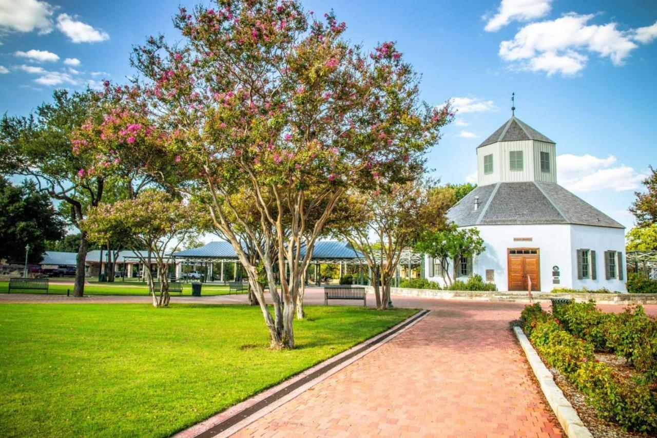 Unit 111 - The Cielo 1 Bed - Cation On The Guadalupe Villa New Braunfels Exterior photo